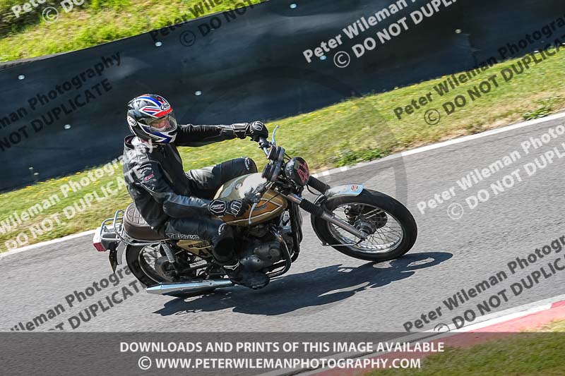 cadwell park;cadwell park photographs;cadwell trackday photographs;enduro digital images;event digital images;eventdigitalimages;peter wileman photography;racing digital images;trackday digital images;trackday photos